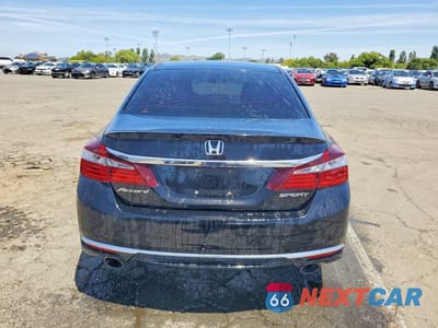 Zdjęcie 6 z 12 samochodu: 2016 HONDA ACCORD SPORT VIN:1HGCR2F53GA107065 - miniatura