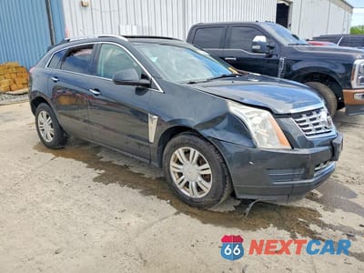 Czwarte zdjęcie samochodu z boku: 2015 CADILLAC SRX LUXURY COLLECTION VIN:3GYFNEE3XFS556971 - miniatura
