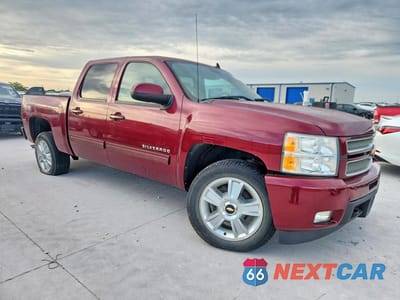 Czwarte zdjęcie samochodu z boku: 2013 CHEVROLET SILVERADO K1500 LTZ VIN:3GCPKTE72DG347587 - miniatura