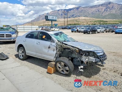 Czwarte zdjęcie samochodu z boku: 2010 FORD FUSION VIN:3FAHP0HA5AR133307 - miniatura