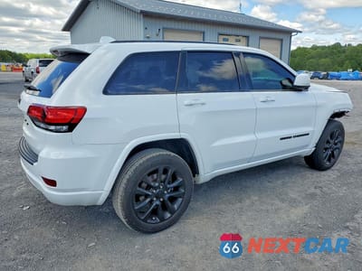 Trzecie zdjęcie samochodu z tyłu: 2019 JEEP GRAND CHEROKEE LAREDO VIN:1C4RJFAG5KC577787 - miniatura