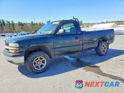 2001 CHEVROLET SILVERADO K1500 1GCEK14VX1E241015 - główne zdjęcie licytacji z USA - miniatura