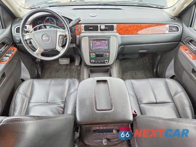 Zdjęcie 8 z 13 samochodu: 2014 GMC YUKON XL K1500 SLT VIN:1GKS2KE7XER143842 - miniatura