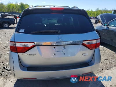 Zdjęcie 6 z 14 samochodu: 2013 HONDA ODYSSEY VIN:5FNRL5H61DB018387 - miniatura
