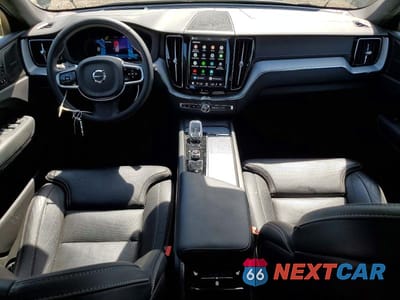 Zdjęcie 8 z 13 samochodu: 2025 VOLVO XC60 ULTRA VIN:YV4M12RDXS1038023 - miniatura