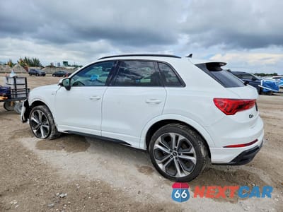 Drugie zdjęcie samochodu z przodu: 2021 AUDI Q3 PREMIUM S LINE 45 VIN:WA1DECF30M1093151 - miniatura