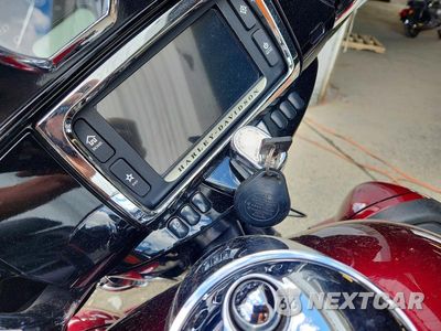 Zdjęcie 8 z 9 samochodu: 2016 HARLEY DAVIDSON FLHTK ULTRA LIMITED VIN:1HD1KEL11GB607005 - miniatura