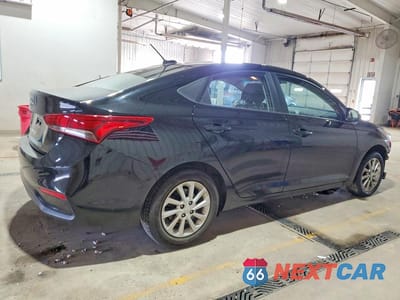 Trzecie zdjęcie samochodu z tyłu: 2018 HYUNDAI ACCENT SEL VIN:3KPC24A33JE017973 - miniatura