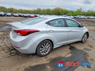 Trzecie zdjęcie samochodu z tyłu: 2016 HYUNDAI ELANTRA VIN:5NPDH4AE5GH654503 - miniatura