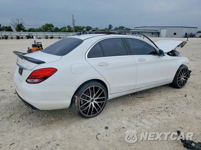 Trzecie zdjęcie samochodu z tyłu: 2018 MERCEDES-BENZ C 300 4MATIC VIN:55SWF4KB0JU248197 - miniatura