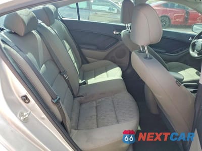 Zdjęcie 10 z 12 samochodu: 2015 KIA FORTE LX VIN:KNAFK4A67F5316339 - miniatura