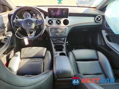 Zdjęcie 8 z 12 samochodu: 2016 MERCEDES-BENZ CLA 250 4MATIC VIN:WDDSJ4GB1GN300587 - miniatura