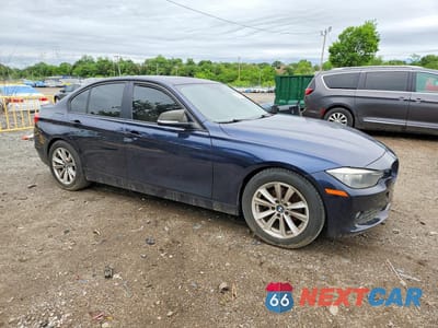 Czwarte zdjęcie samochodu z boku: 2014 BMW 320 I VIN:WBA3B1C56EK132015 - miniatura