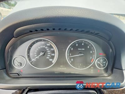 Zdjęcie 9 z 12 samochodu: 2016 BMW 528 XI VIN:WBA5A7C51GG150975 - miniatura