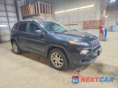 Czwarte zdjęcie samochodu z boku: 2016 JEEP CHEROKEE LATITUDE VIN:1C4PJMCS4GW175441 - miniatura