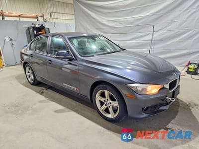 Czwarte zdjęcie samochodu z boku: 2014 BMW 320 I XDRIVE VIN:WBA3C3G50ENS69369 - miniatura