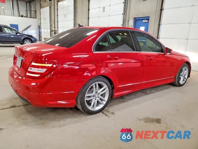Trzecie zdjęcie samochodu z tyłu: 2014 MERCEDES-BENZ C 250 VIN:WDDGF4HB6EA929580 - miniatura