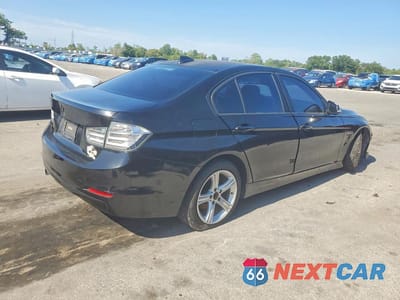 Trzecie zdjęcie samochodu z tyłu: 2013 BMW 328 I SULEV VIN:WBA3C1G51DNR49381 - miniatura