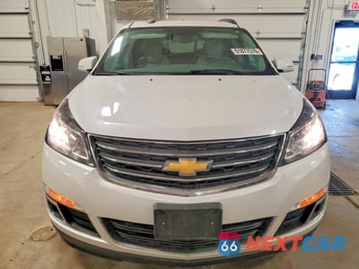 Piąte zdjęcie samochodu w środku: 2016 CHEVROLET TRAVERSE LT VIN:1GNKVHKD6GJ229688 - miniatura