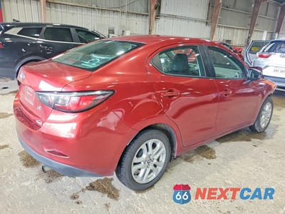 Trzecie zdjęcie samochodu z tyłu: 2018 TOYOTA YARIS IA BASE VIN:3MYDLBYV1JY303902 - miniatura