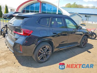 Trzecie zdjęcie samochodu z tyłu: 2025 BMW X1 XDRIVE28I VIN:WBX73EF02S5233428 - miniatura
