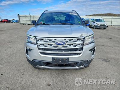 Piąte zdjęcie samochodu w środku: 2019 FORD EXPLORER XLT VIN:1FM5K8D85KGA81128 - miniatura