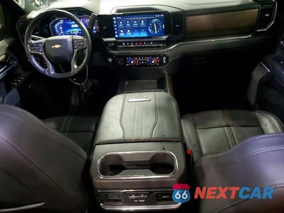 Zdjęcie 8 z 12 samochodu: 2024 CHEVROLET SILVERADO K3500 HIGH COUNTRY VIN:2GC4YVEY4R1175729 - miniatura