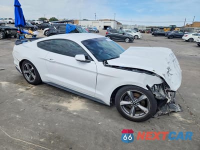 Czwarte zdjęcie samochodu z boku: 2017 FORD MUSTANG VIN:1FA6P8TH3H5302280 - miniatura