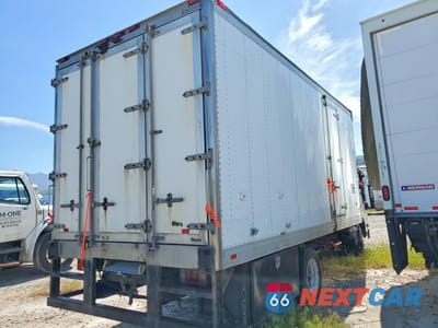 Trzecie zdjęcie samochodu z tyłu: 2014 ISUZU NRR REFRIGERATED BOX TRUCK VIN:JALE5W167E7302086 - miniatura
