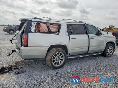 Trzecie zdjęcie samochodu z tyłu: 2020 GMC YUKON XL DENALI VIN:1GKS1HKJ3LR170240 - miniatura