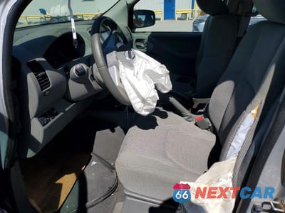 Zdjęcie 7 z 12 samochodu: 2019 NISSAN FRONTIER SV VIN:1N6AD0ER9KN710825 - miniatura