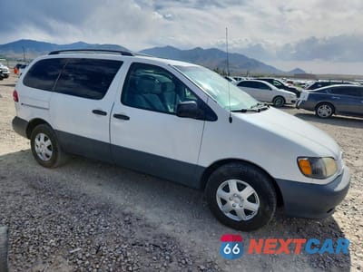 Czwarte zdjęcie samochodu z boku: 2003 TOYOTA SIENNA CE VIN:4T3ZF19CX3U532025 - miniatura