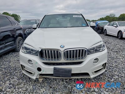 Piąte zdjęcie samochodu w środku: 2017 BMW X5 XDRIVE35I VIN:5UXKR0C38H0V74215 - miniatura