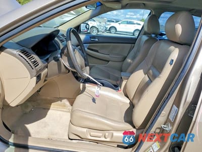 Zdjęcie 7 z 12 samochodu: 2007 HONDA ACCORD EX VIN:1HGCM56857A179525 - miniatura