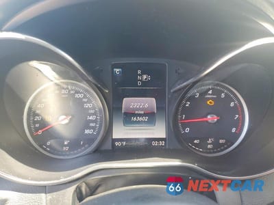 Zdjęcie 9 z 12 samochodu: 2015 MERCEDES-BENZ C 300 4MATIC VIN:55SWF4KB8FU030760 - miniatura