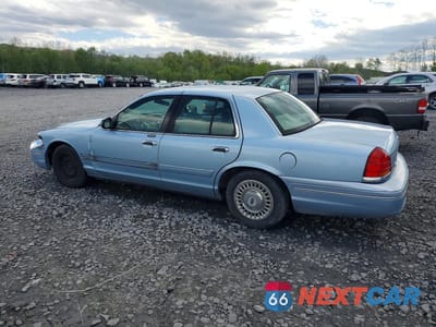 Drugie zdjęcie samochodu z przodu: 2001 FORD CROWN VICTORIA VIN:2FAFP73W91X104476 - miniatura