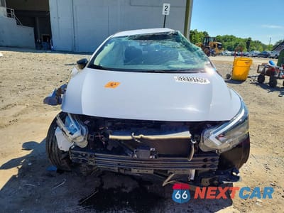 Piąte zdjęcie samochodu w środku: 2025 NISSAN VERSA SR VIN:3N1CN8FV6SL836467 - miniatura