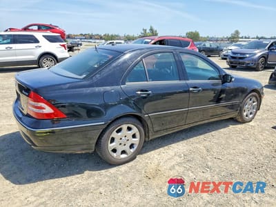 Trzecie zdjęcie samochodu z tyłu: 2006 MERCEDES-BENZ C 350 4MATIC VIN:WDBRF87H56F747307 - miniatura