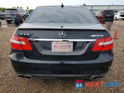 Zdjęcie 6 z 12 samochodu: 2012 MERCEDES-BENZ E 63 AMG VIN:WDDHF7EB2CA597368 - miniatura