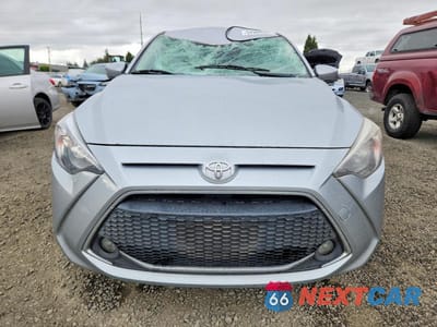 Piąte zdjęcie samochodu w środku: 2019 TOYOTA YARIS LE VIN:3MYDLBYV2KY517539 - miniatura