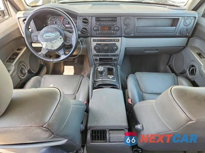 Zdjęcie 8 z 14 samochodu: 2006 JEEP COMMANDER VIN:1J8HG48K56C179177 - miniatura