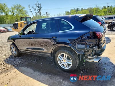 Drugie zdjęcie samochodu z przodu: 2016 PORSCHE CAYENNE VIN:WP1AA2A23GKA13223 - miniatura