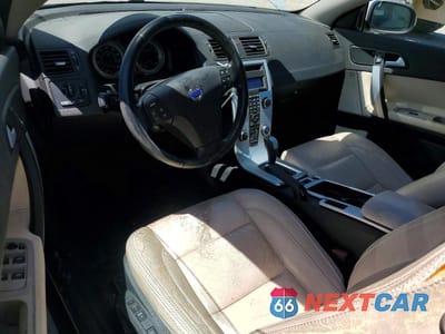 Zdjęcie 8 z 12 samochodu: 2011 VOLVO C70 VIN:YV1672MC0BJ107076 - miniatura