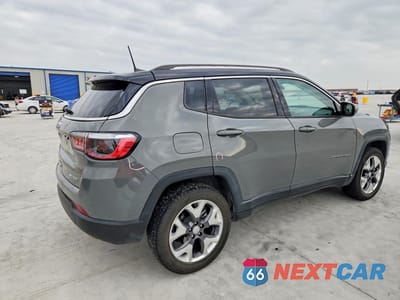 Trzecie zdjęcie samochodu z tyłu: 2021 JEEP COMPASS LIMITED VIN:3C4NJDCB1MT506694 - miniatura