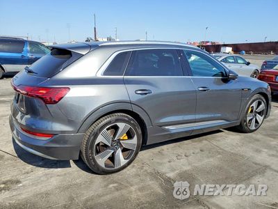 Trzecie zdjęcie samochodu z tyłu: 2019 AUDI E-TRON PRESTIGE VIN:WA1VAAGE4KB008193 - miniatura