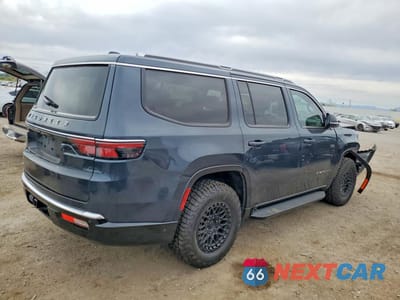 Trzecie zdjęcie samochodu z tyłu: 2023 JEEP WAGONEER SERIES I VIN:1C4SJVAT0PS515008 - miniatura