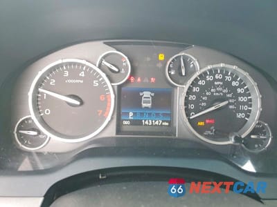 Zdjęcie 9 z 13 samochodu: 2014 TOYOTA TUNDRA CREWMAX SR5 VIN:5TFDW5F1XEX324343 - miniatura