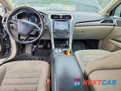 Zdjęcie 8 z 12 samochodu: 2019 FORD FUSION SE VIN:3FA6P0HDXKR215035 - miniatura