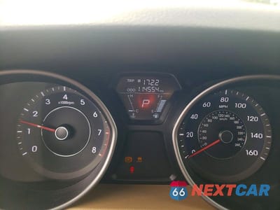 Zdjęcie 9 z 12 samochodu: 2013 HYUNDAI ELANTRA GLS VIN:5NPDH4AE0DH173604 - miniatura