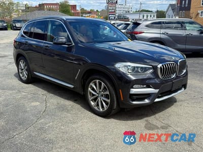 Czwarte zdjęcie samochodu z boku: 2019 BMW X3 XDRIVE30I VIN:5UXTR9C55KLR04358 - miniatura